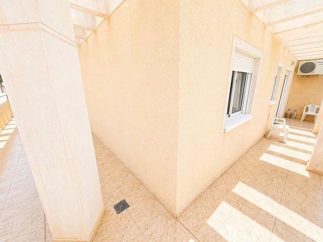 3 Zimmer Penthouse zu verkaufen in Centro, Torrevieja mit Pool - 175.000 € (Ref: 9811027)