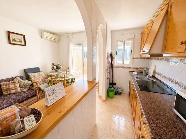 3 Zimmer Penthouse zu verkaufen in Centro, Torrevieja mit Pool - 175.000 € (Ref: 9811027)