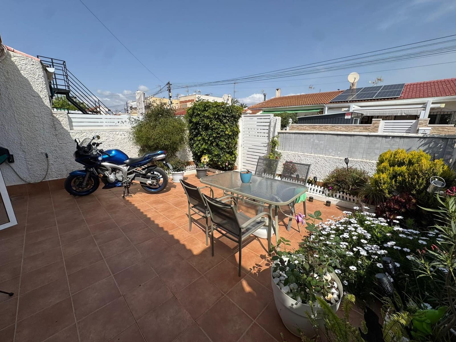 Bungalow de 2 habitaciones en Torrevieja en venta - 129.900 € (Ref: 9811029)