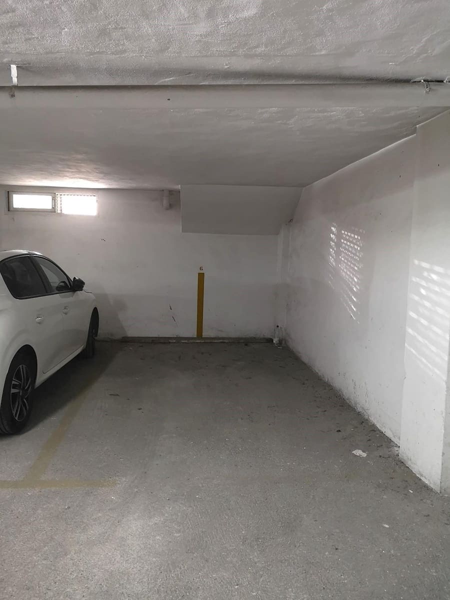 Garage til salg i Torrevieja - € 9.900 (Ref: 9850807)
