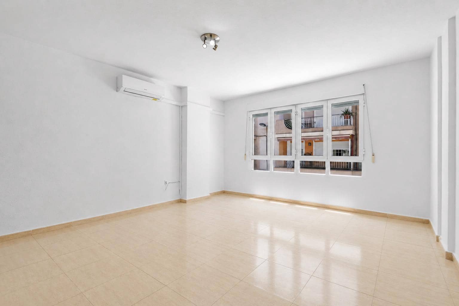 3 slaapkamer Appartement te koop in Torrevieja - € 149.000 (Ref: 9866346)