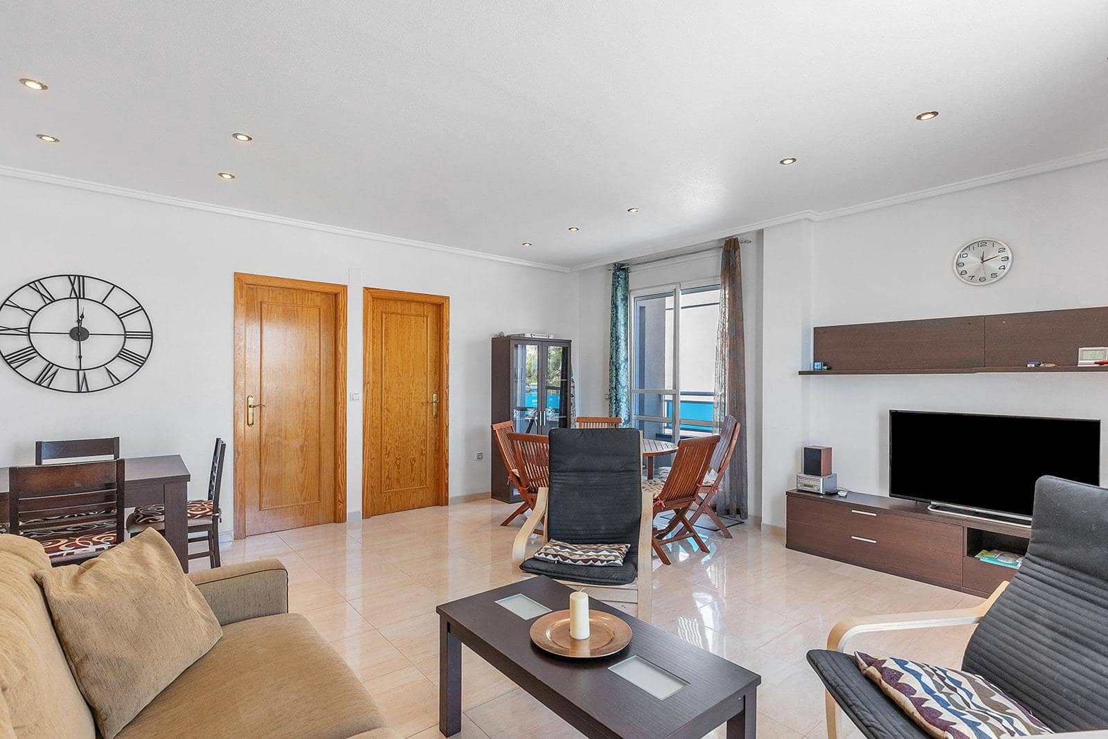 3 chambre Penthouse à vendre à Torrevieja avec piscine - 213 500 € (Ref: 9872864)