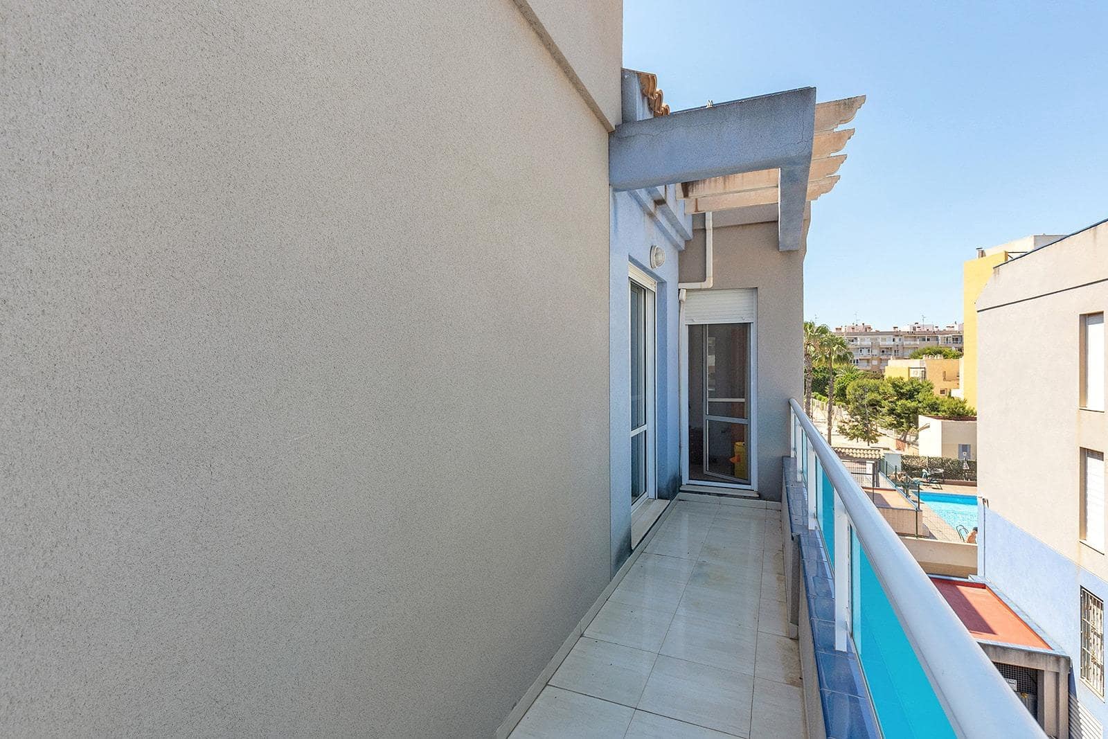 3 chambre Penthouse à vendre à Torrevieja avec piscine - 213 500 € (Ref: 9872864)