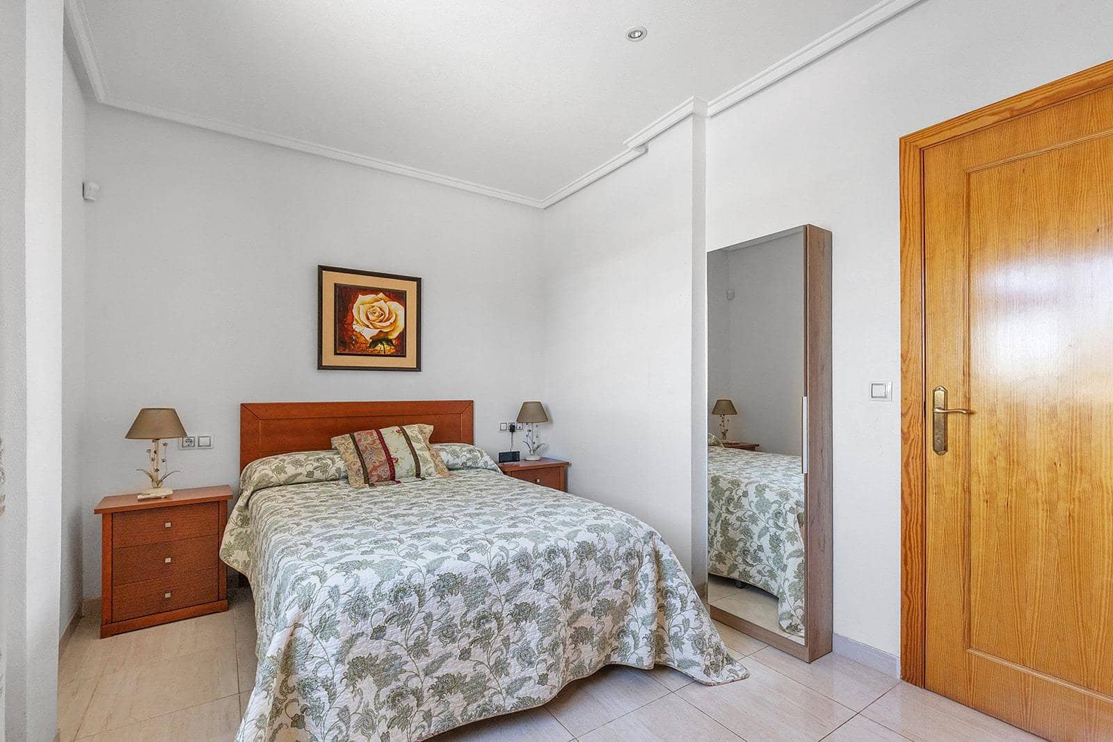 3 chambre Penthouse à vendre à Torrevieja avec piscine - 213 500 € (Ref: 9872864)