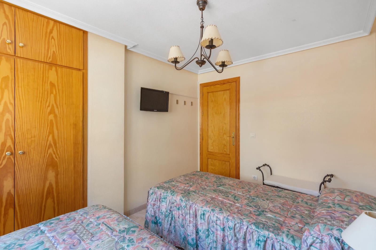 3 slaapkamer Flat te koop in Torrevieja - € 184.900 (Ref: 9889650)