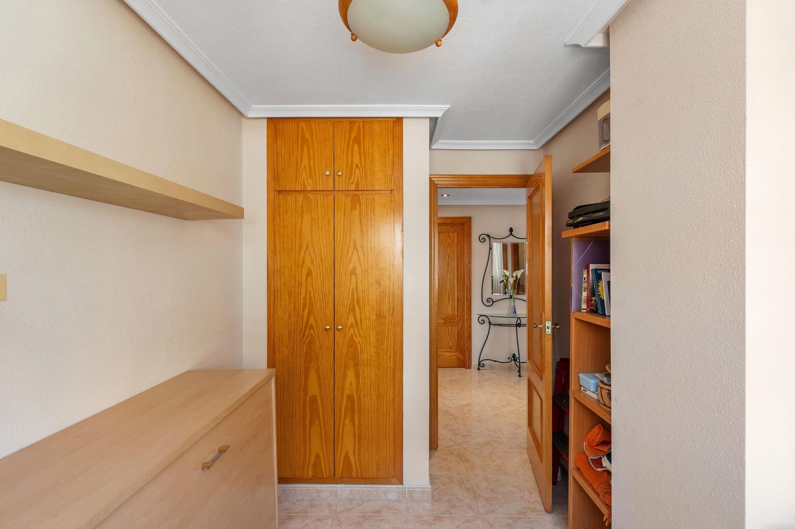 3 slaapkamer Flat te koop in Torrevieja - € 184.900 (Ref: 9889650)