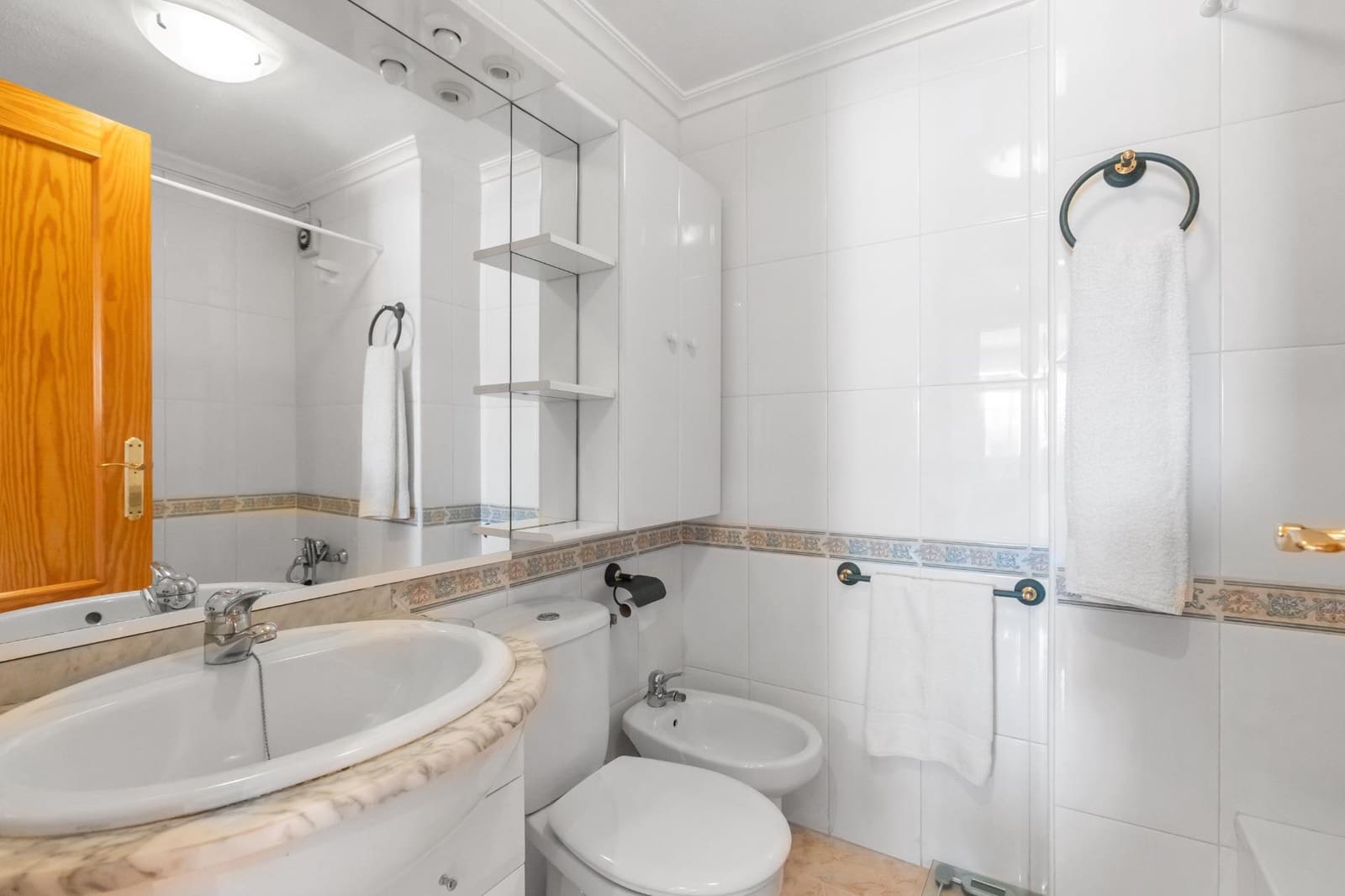 3 slaapkamer Flat te koop in Torrevieja - € 184.900 (Ref: 9889650)