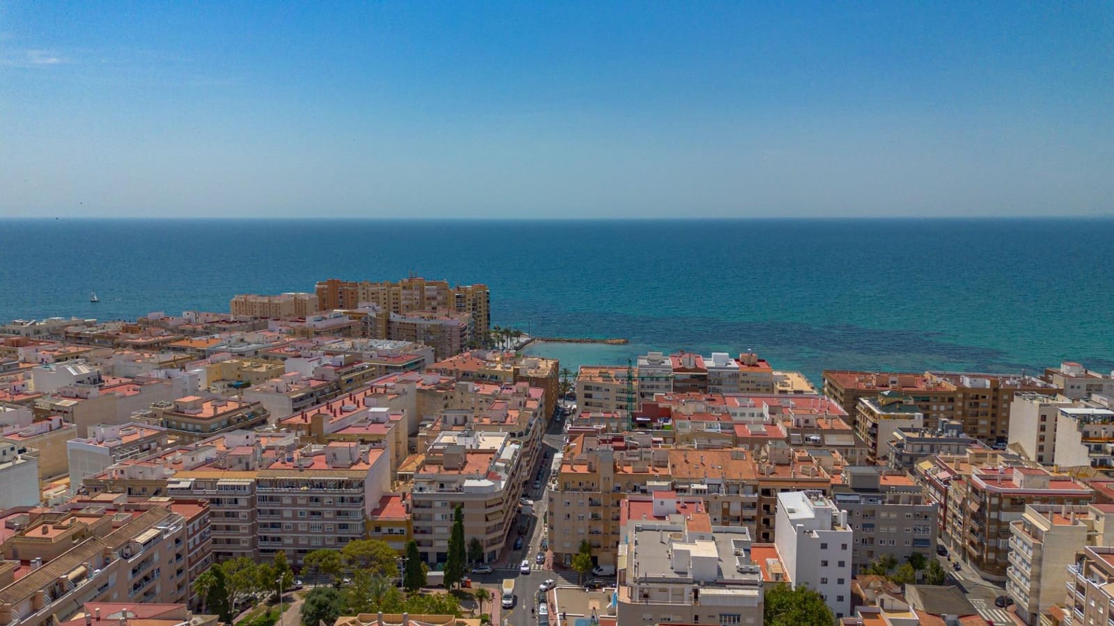 3 slaapkamer Flat te koop in Torrevieja - € 184.900 (Ref: 9889650)
