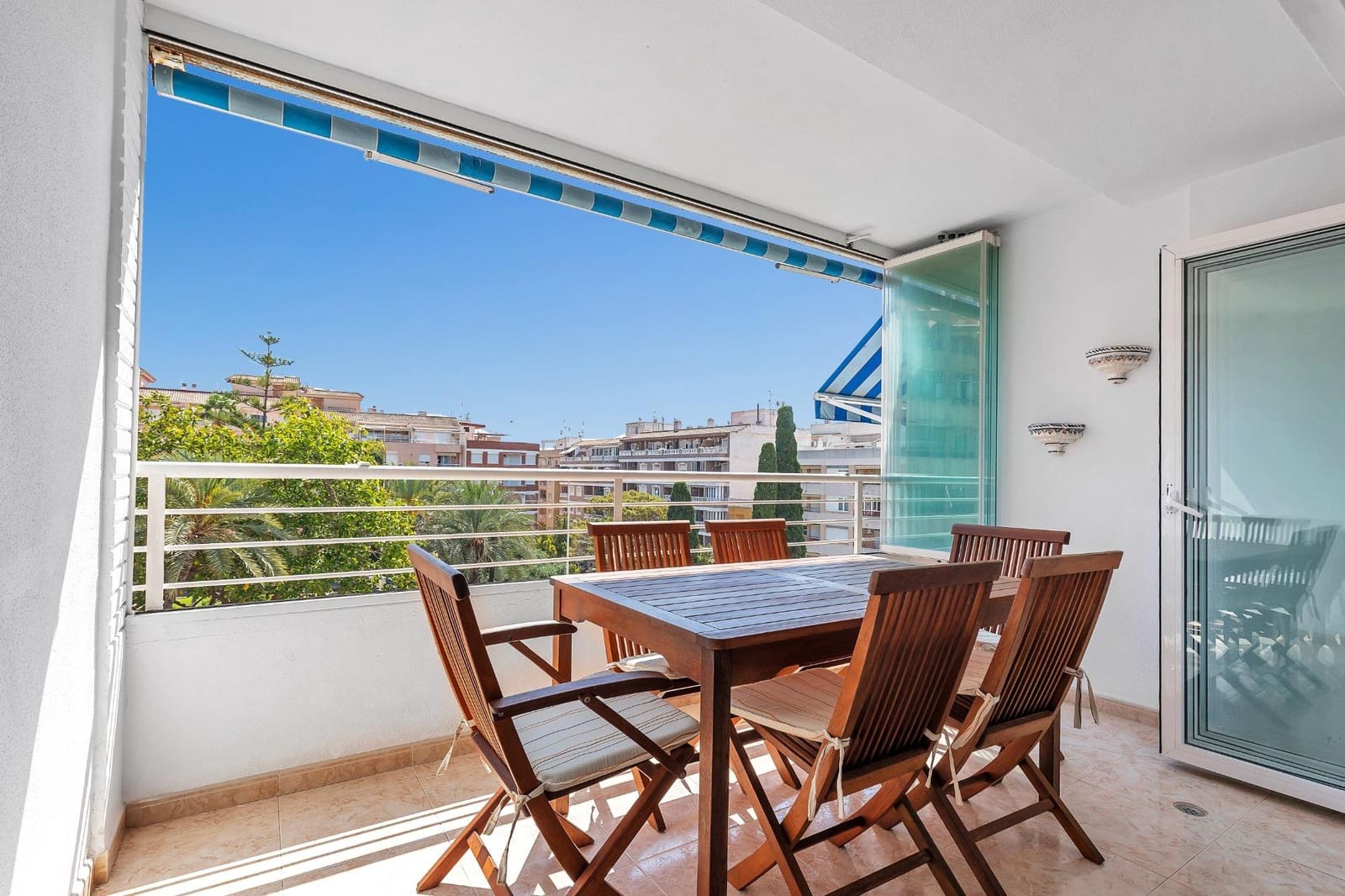 3 slaapkamer Flat te koop in Torrevieja - € 184.900 (Ref: 9889650)