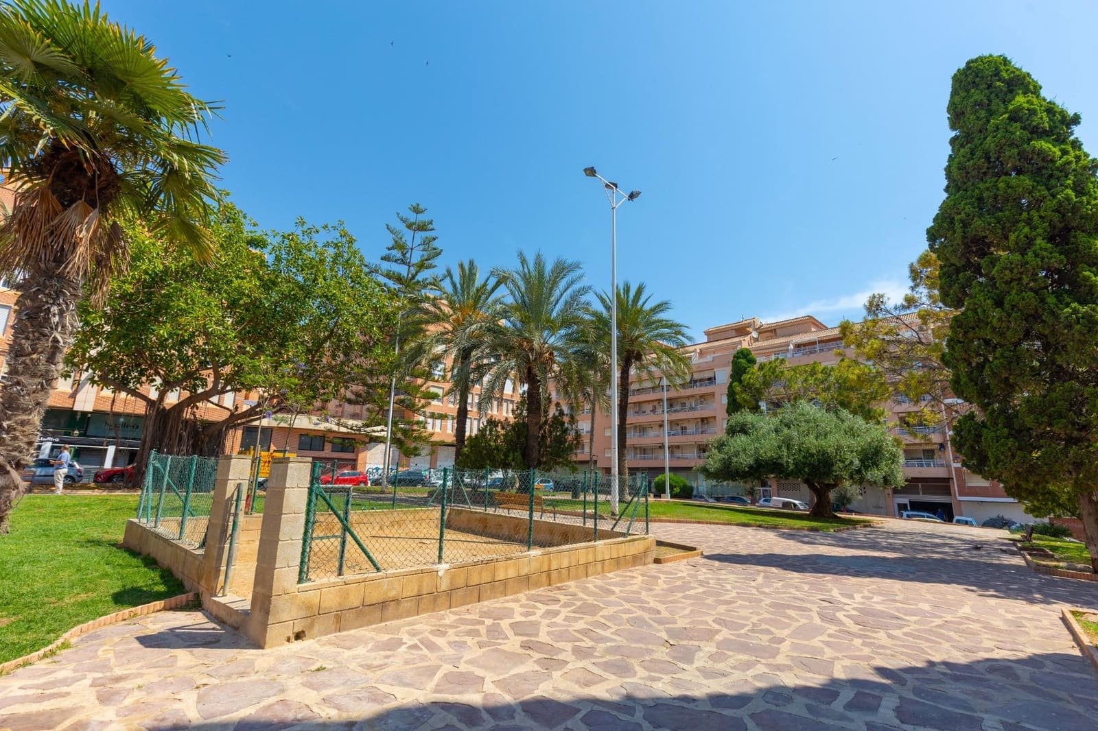 3 slaapkamer Flat te koop in Torrevieja - € 184.900 (Ref: 9889650)
