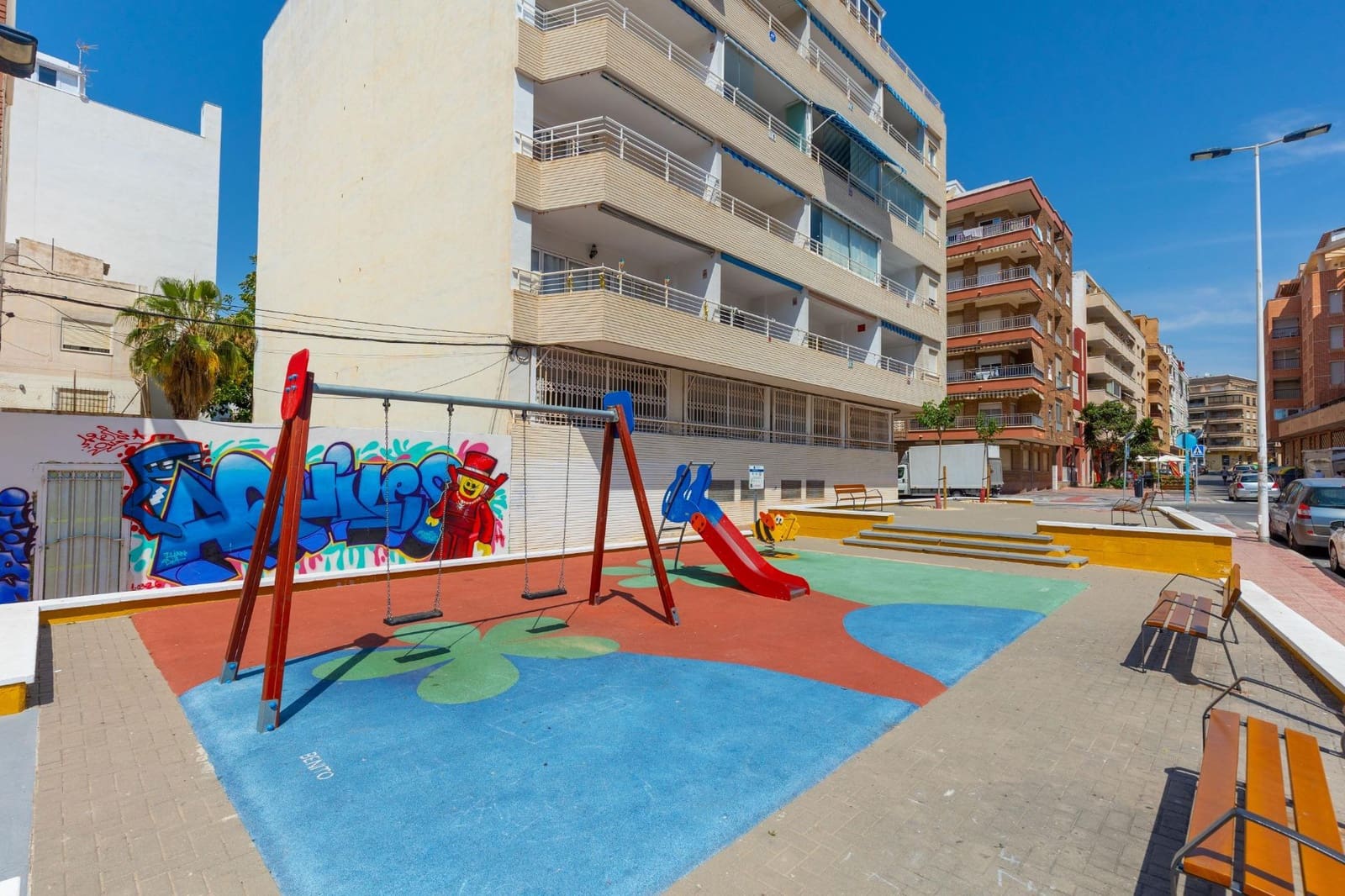 3 slaapkamer Flat te koop in Torrevieja - € 184.900 (Ref: 9889650)
