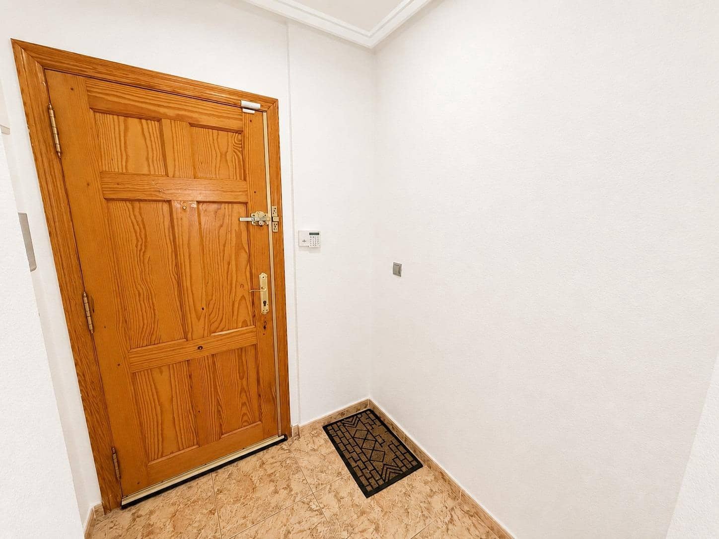 3 soverom Penthouse til salgs i Torrevieja med svømmebasseng - € 199 900 (Ref: 9895674)
