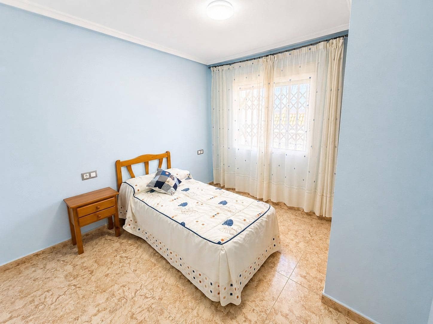 3 soverom Penthouse til salgs i Torrevieja med svømmebasseng - € 199 900 (Ref: 9895674)