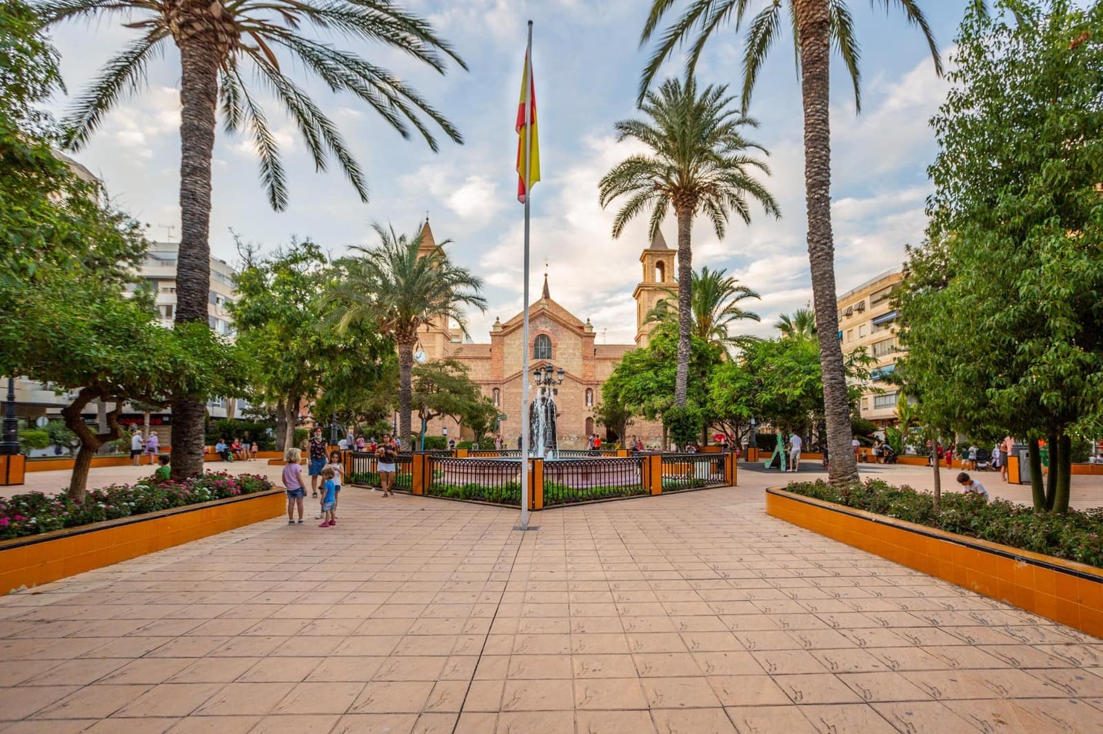 3 soverom Penthouse til salgs i Torrevieja med svømmebasseng - € 199 900 (Ref: 9895674)