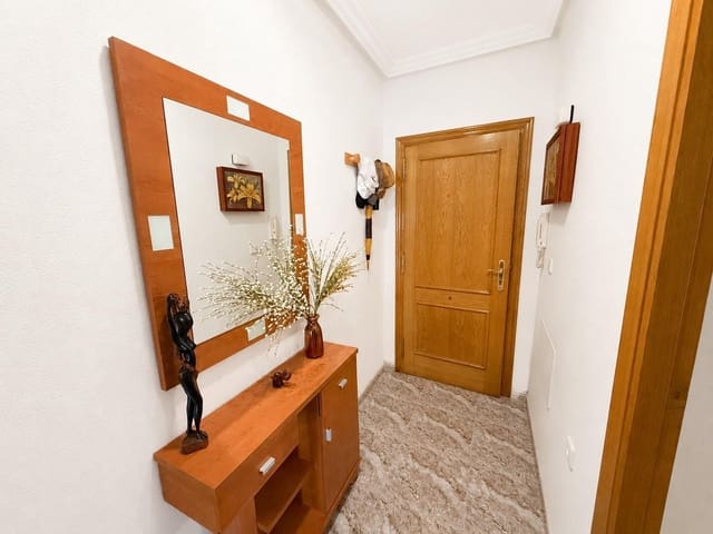 2 sypialnia Apartament na sprzedaż w Avenida Habaneras - Curva de Palangre, Torrevieja z garażem - 174 000 € (Ref: 9912390)