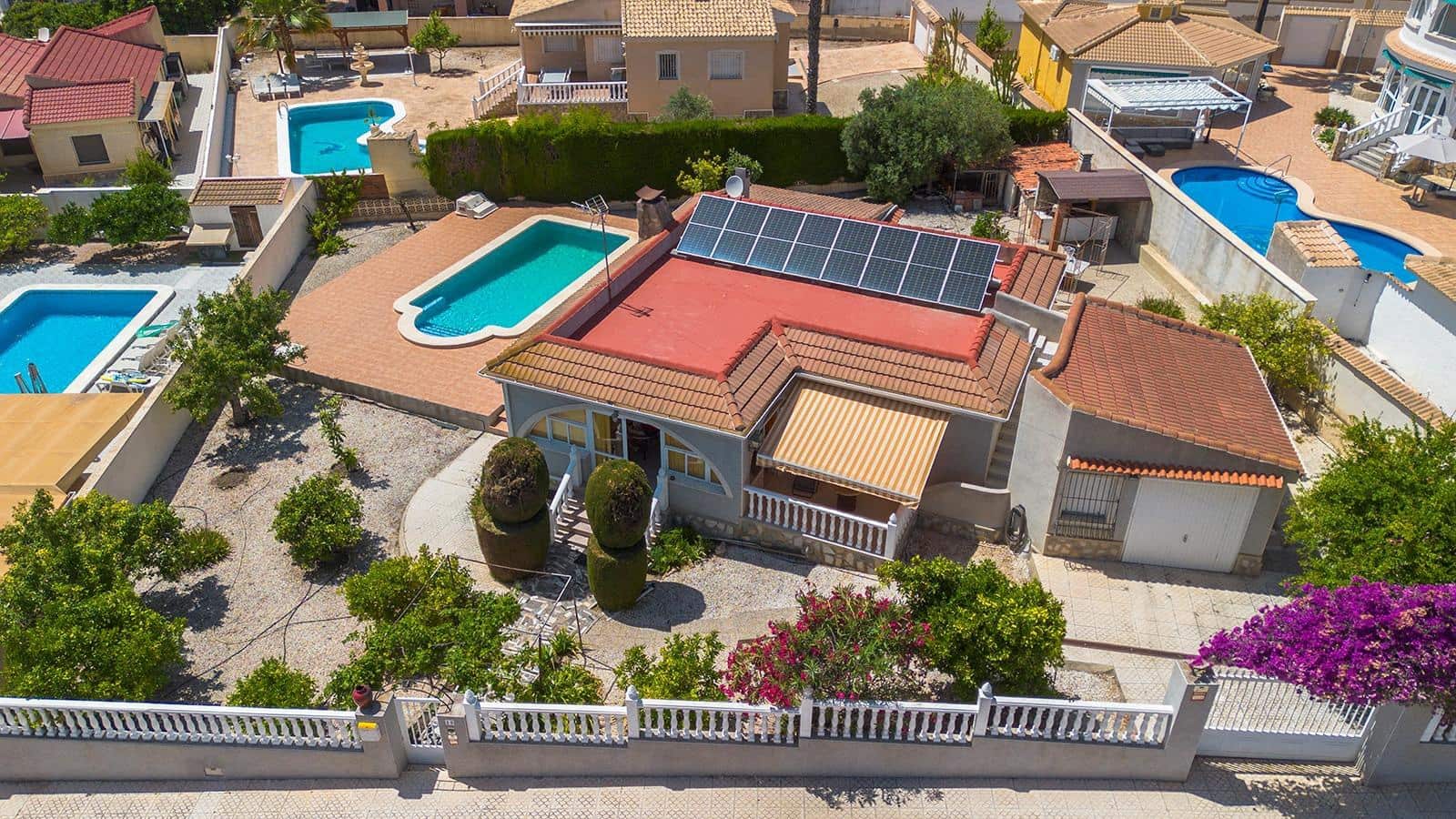 4 soverom Villa til salgs i Rojales med svømmebasseng garasje - € 495 000 (Ref: 9915147)