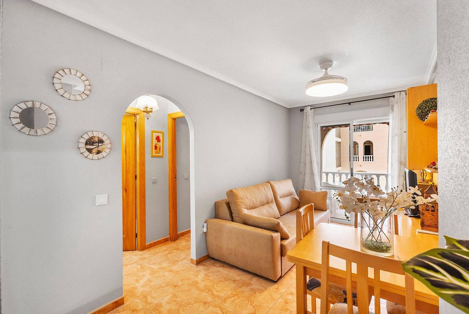2 sypialnia Apartament na sprzedaż w Torrevieja z basenem - 143 000 € (Ref: 9950902)
