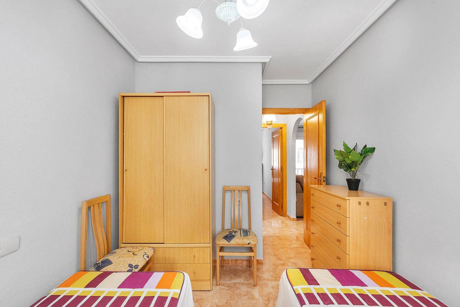 2 sypialnia Apartament na sprzedaż w Torrevieja z basenem - 143 000 € (Ref: 9950902)