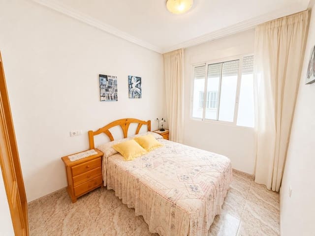 2 slaapkamer Appartement te koop in Avenida Habaneras - Curva de Palangre, Torrevieja - € 159.000 (Ref: 9958986)