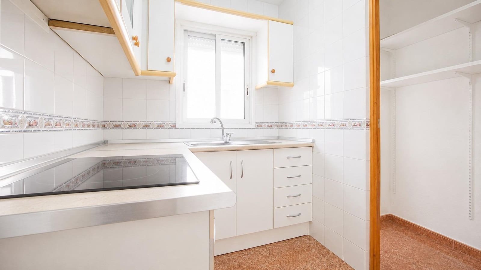 Apartamento de 3 habitaciones en Torrevieja en venta - 127.000 € (Ref: 9961880)
