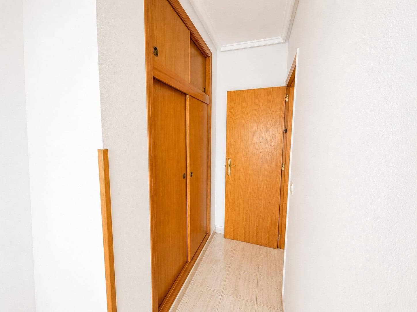1 soverom Leilighet til salgs i Torrevieja med svømmebasseng - € 103 000 (Ref: 9969136)