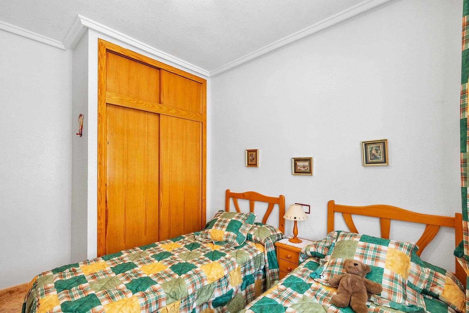 2 soveværelse Lejlighed til salg i Torrevieja med swimmingpool - € 143.000 (Ref: 9978104)