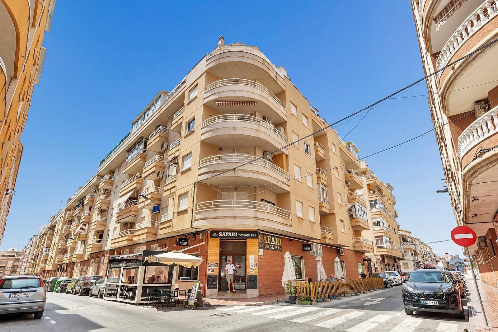 2 soveværelse Lejlighed til salg i Torrevieja med swimmingpool - € 143.000 (Ref: 9978104)