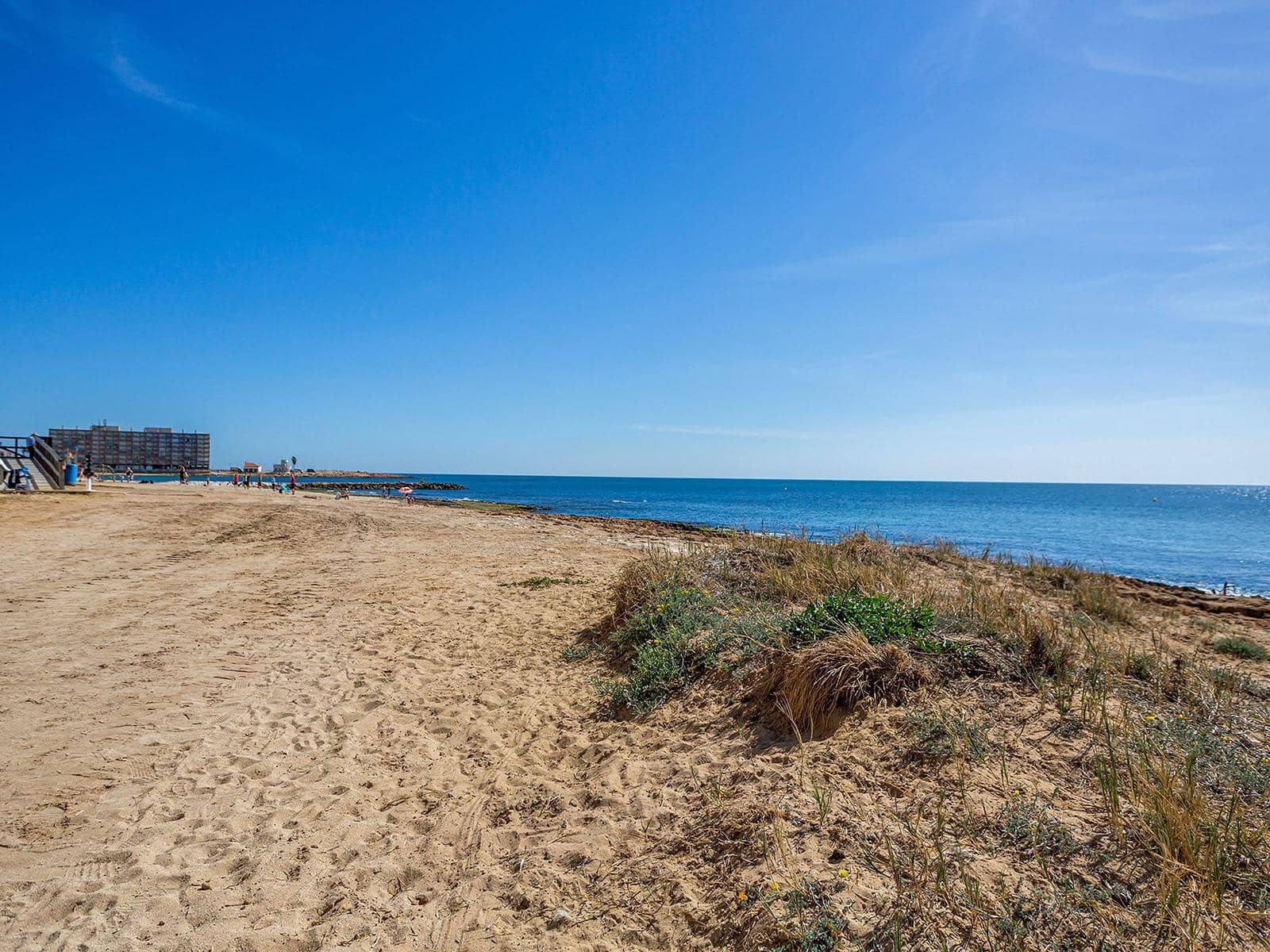 2 soveværelse Lejlighed til salg i Torrevieja med swimmingpool - € 143.000 (Ref: 9978104)