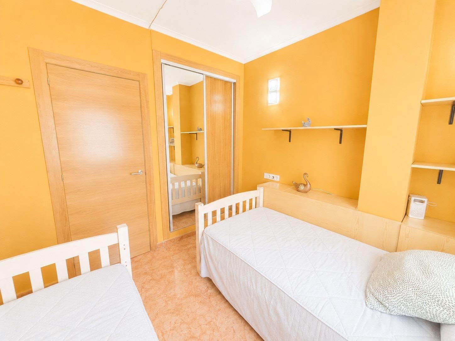 2 slaapkamer Appartement te koop in Torrevieja met zwembad - € 135.000 (Ref: 9990126)