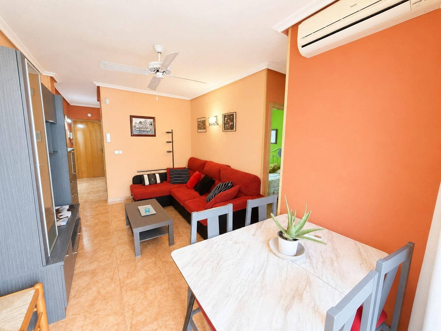 2 slaapkamer Appartement te koop in Torrevieja met zwembad - € 135.000 (Ref: 9990126)