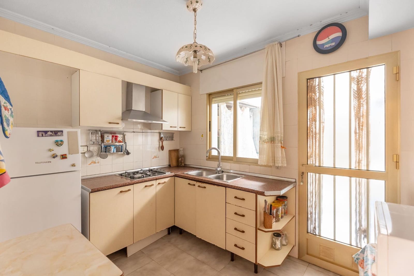 2 soverom Leilighet til salgs i Torrevieja - € 129 900 (Ref: 9999502)