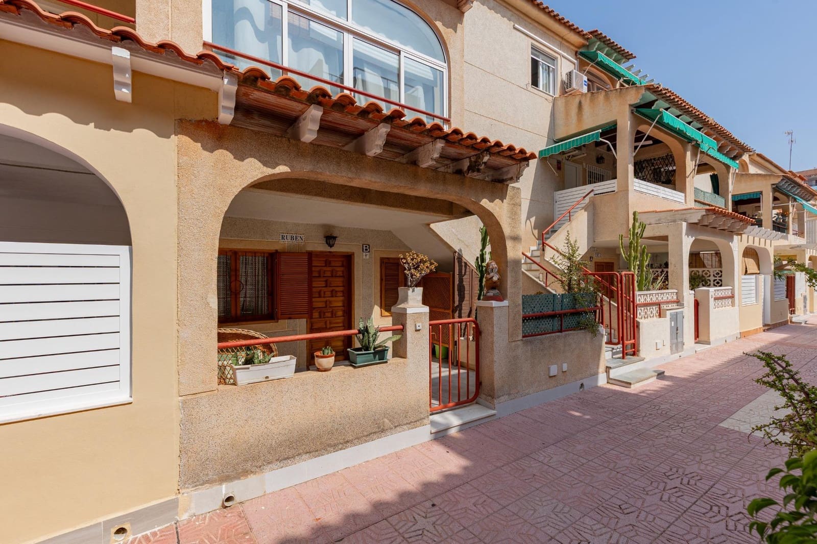 2 soverom Leilighet til salgs i Torrevieja - € 129 900 (Ref: 9999502)