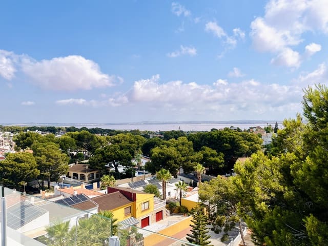 Chalet de 6 habitaciones en Los Balcones en venta - 1.050.000 € (Ref: 10011407)