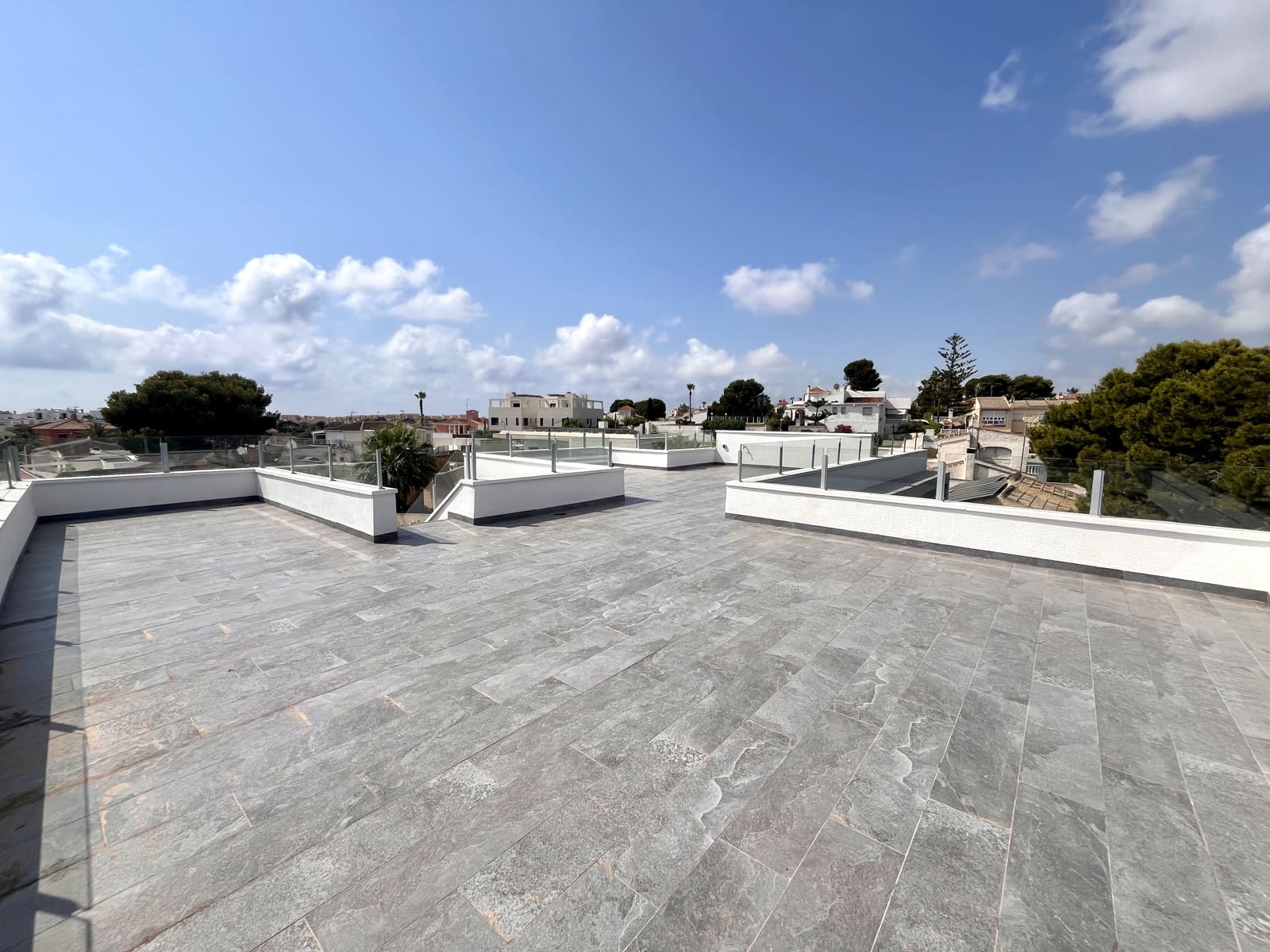 Chalet de 6 habitaciones en Los Balcones en venta - 1.050.000 € (Ref: 10011407)