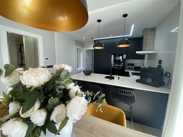 3 bedroom Apartment for sale in Punta Prima, Orihuela - € 425,000 (Ref: 10011409)