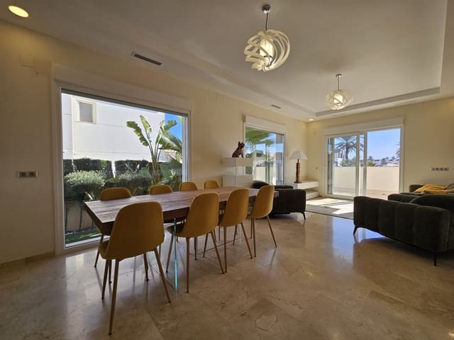5 quarto Moradia para venda em La Zenia, Orihuela - 1 500 000 € (Ref: 10014740)