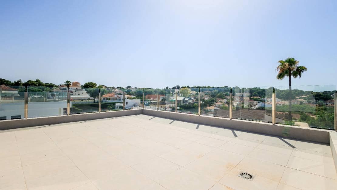 3 soverom Villa til salgs i Torrevieja - € 650 000 (Ref: 10019596)