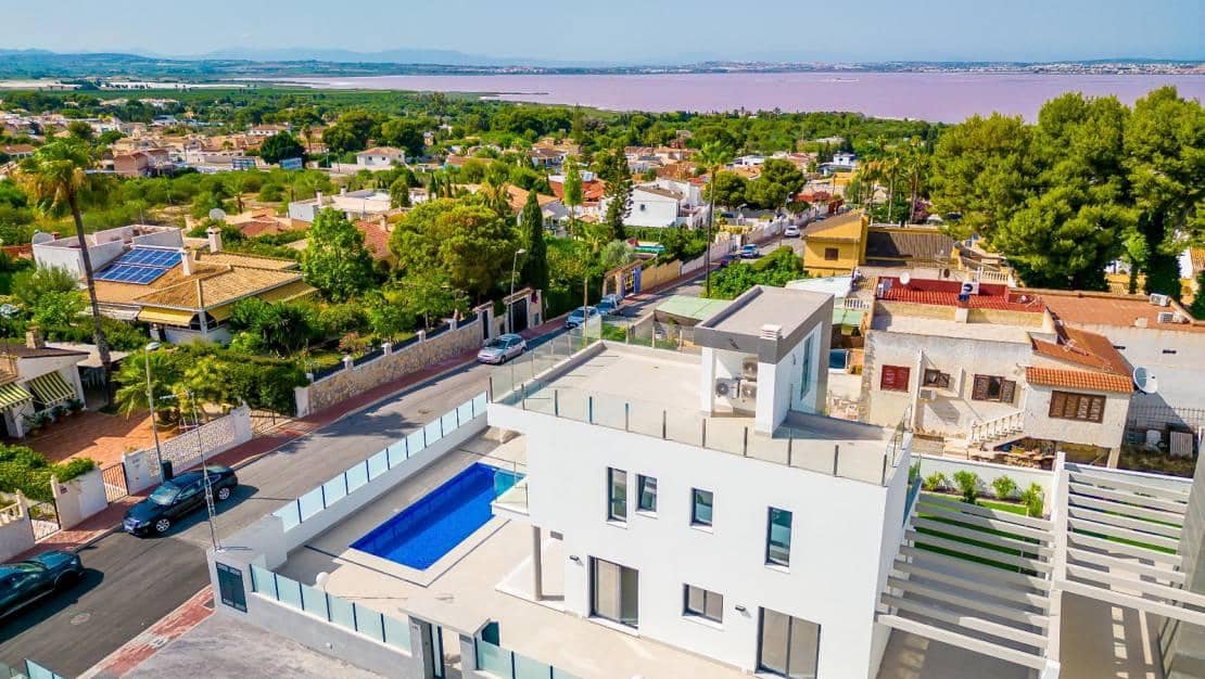 3 soverom Villa til salgs i Torrevieja - € 650 000 (Ref: 10019596)
