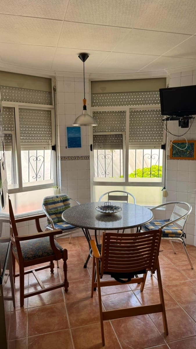 5 slaapkamer Villa te koop in Torrevieja - € 345.000 (Ref: 10019601)