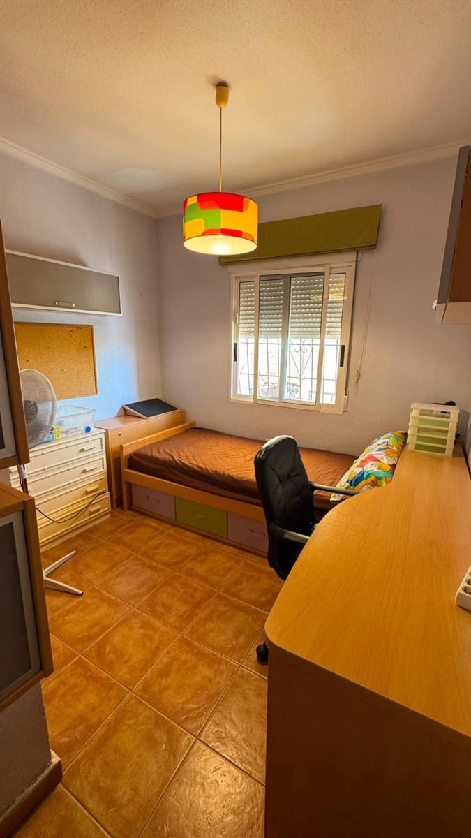 5 slaapkamer Villa te koop in Torrevieja - € 345.000 (Ref: 10019601)