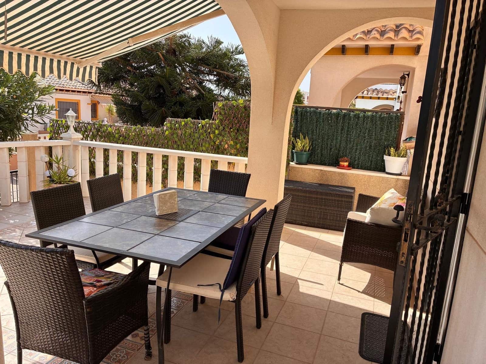 Chalet de 2 habitaciones en Orihuela Costa en venta - 269.000 € (Ref: 10019612)