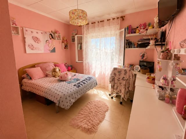 5 soveværelse Villa til salg i El Chaparral, Torrevieja - € 399.000 (Ref: 10019626)