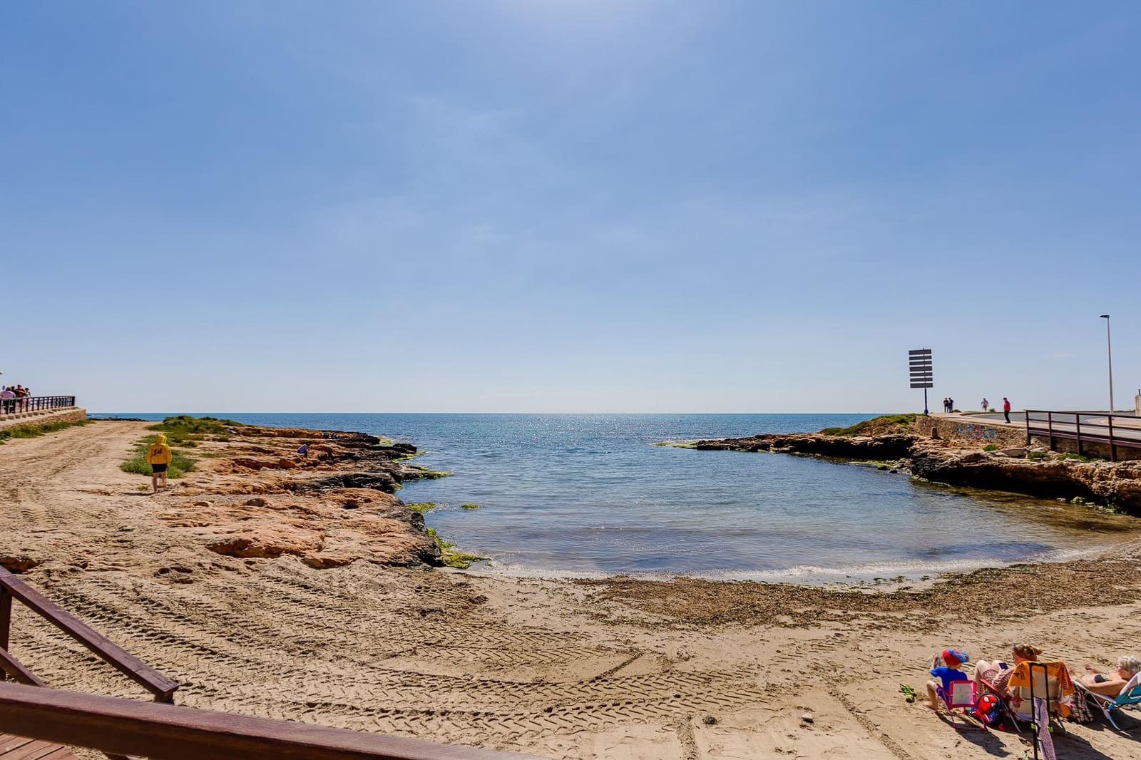 Apartamento de 2 habitaciones en Torrevieja en venta - 174.900 € (Ref: 10019631)