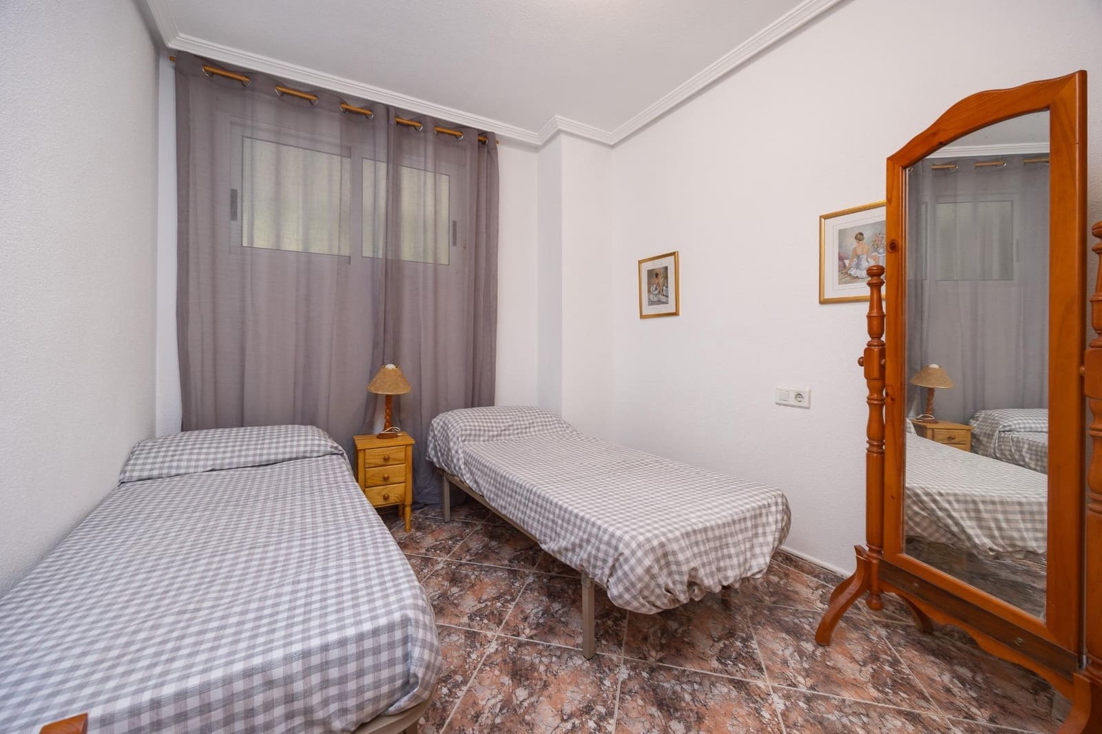 2 Zimmer Apartment zu verkaufen in Torrevieja - 149.900 € (Ref: 10019633)