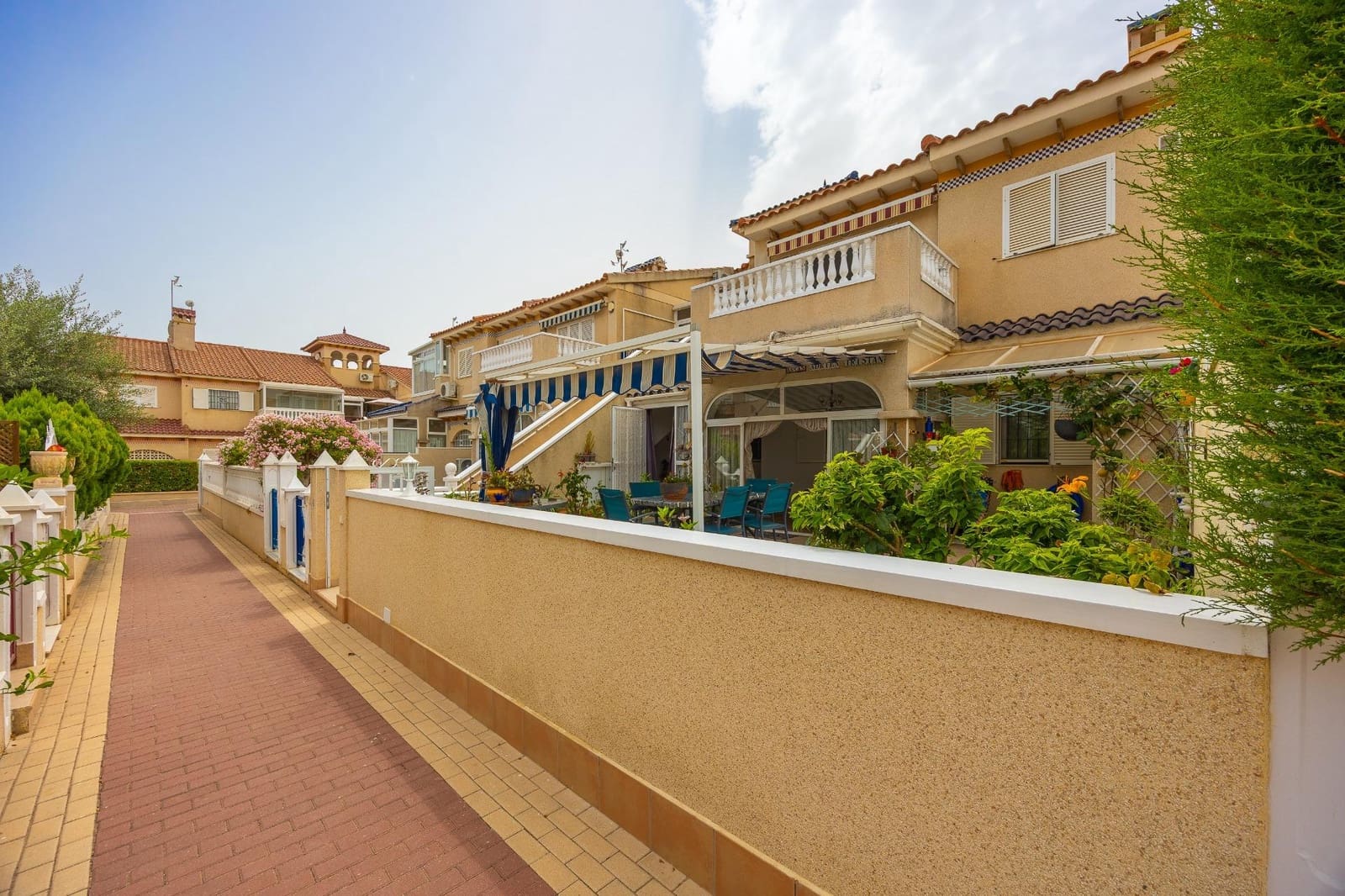 2 slaapkamer Bungalow te koop in Orihuela Costa - € 184.900 (Ref: 10019635)