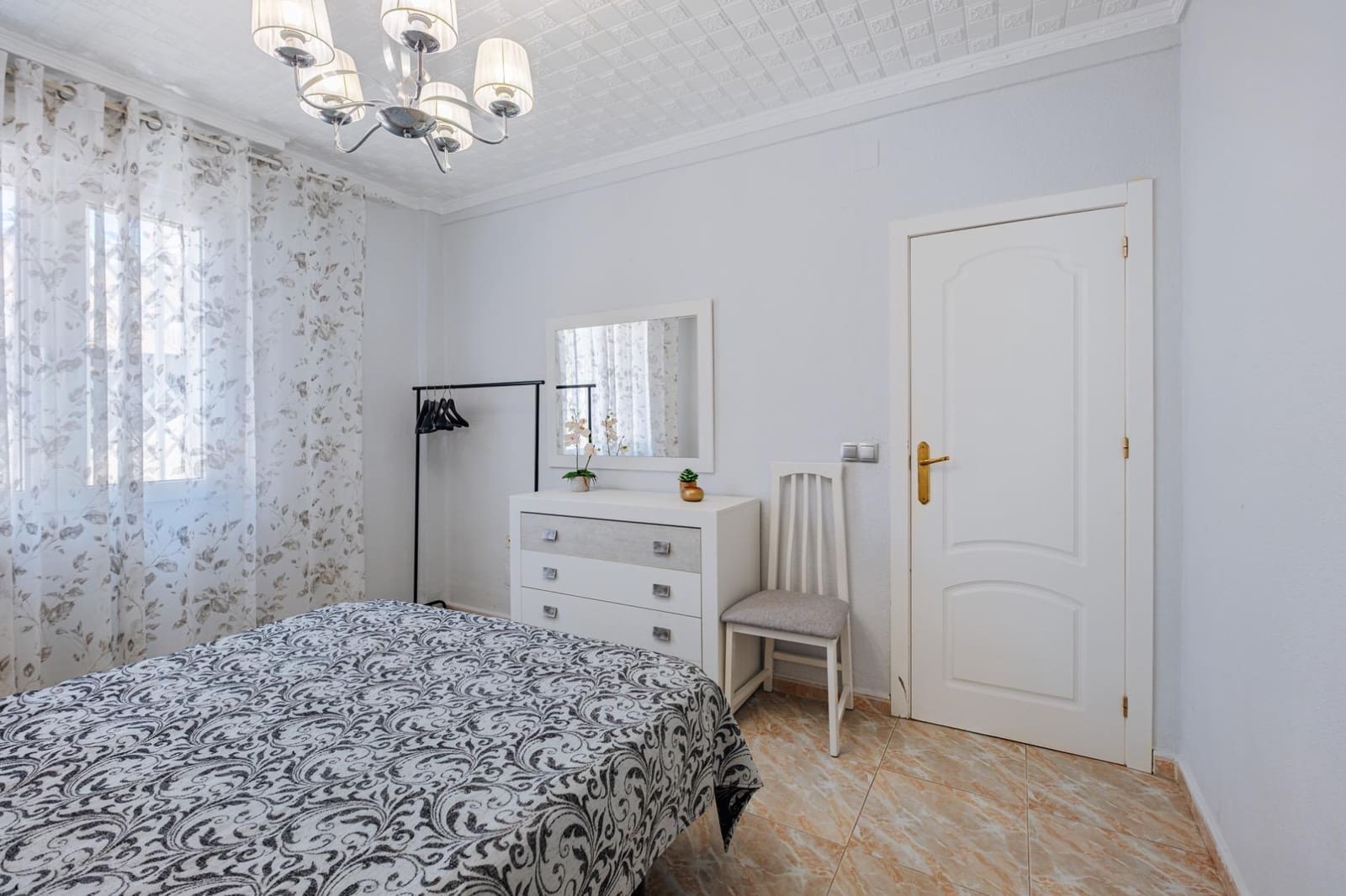 3 bedroom Villa for sale in Torrevieja - € 850,000 (Ref: 10019638)