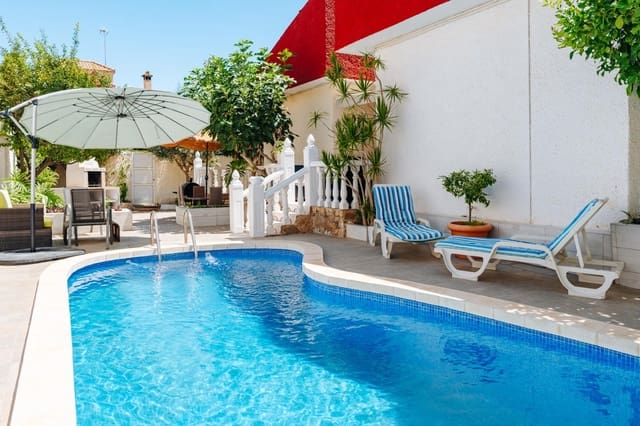 3 bedroom Villa for sale in Los Frutales, Torrevieja - € 850,000 (Ref: 10019638)