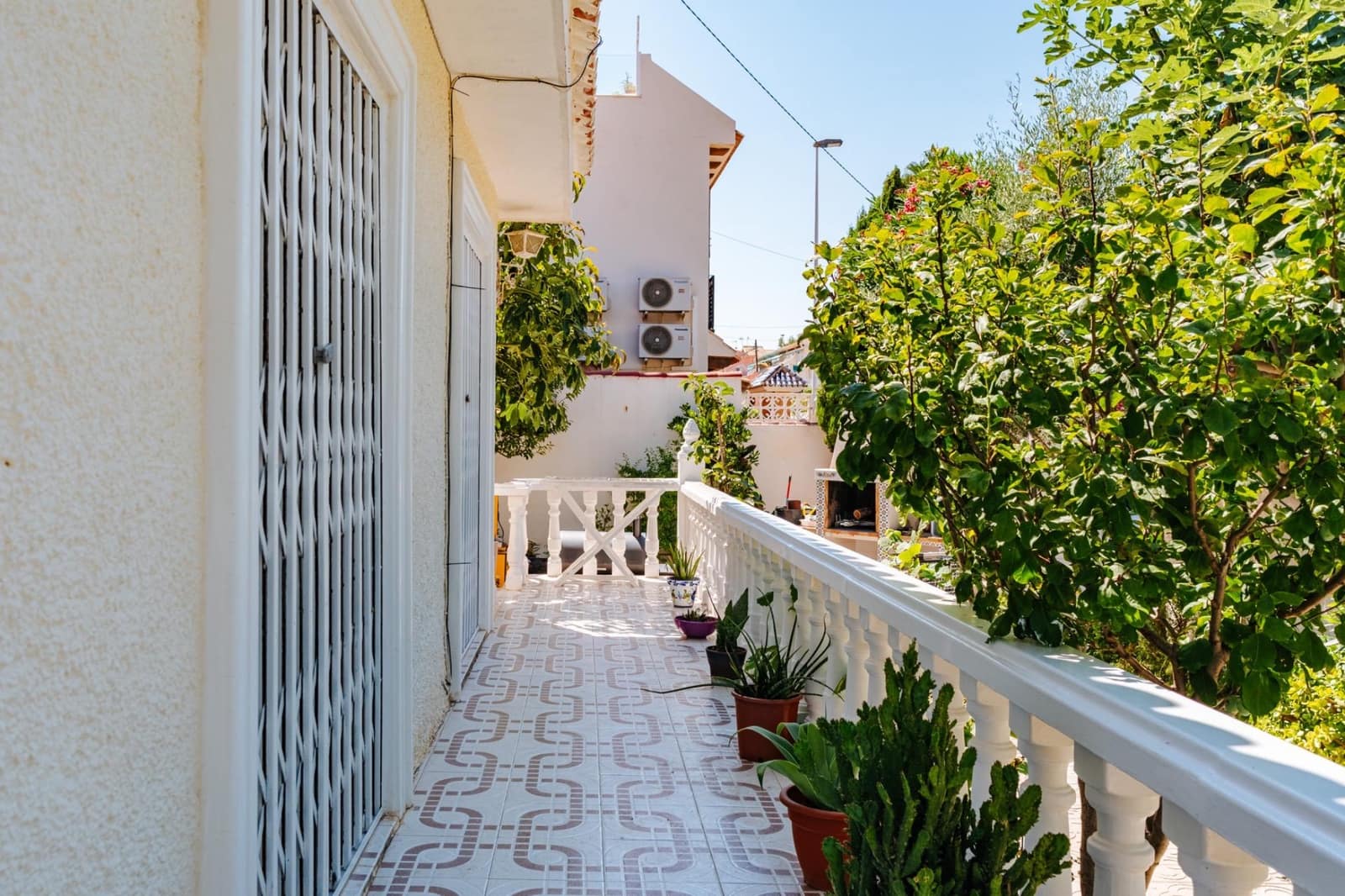 3 bedroom Villa for sale in Torrevieja - € 850,000 (Ref: 10019638)