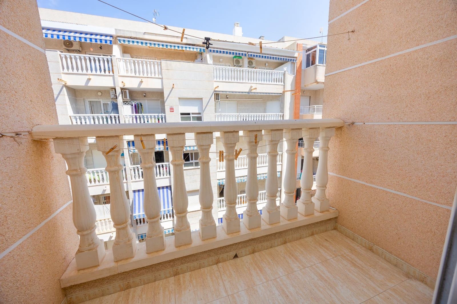 2 Zimmer Apartment zu verkaufen in Torrevieja - 140.000 € (Ref: 10019640)