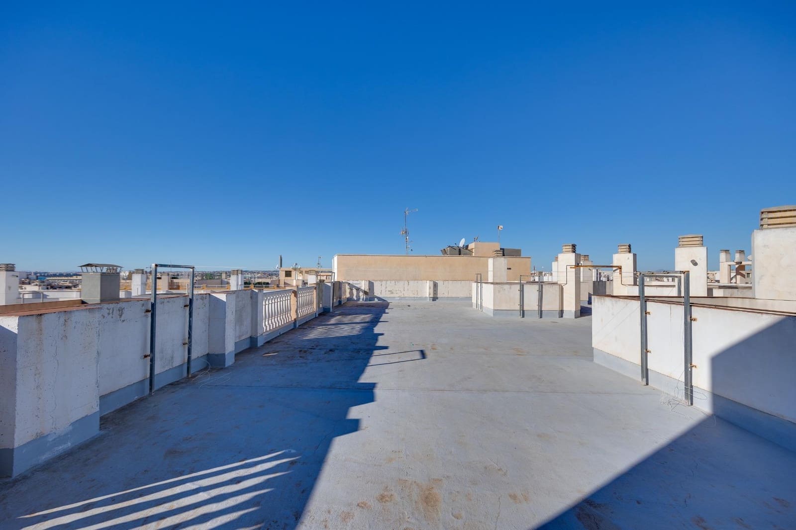 2 Zimmer Apartment zu verkaufen in Torrevieja - 140.000 € (Ref: 10019640)